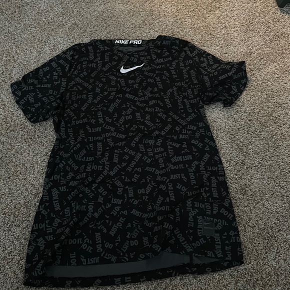 Youth Nike Pro Shirt - Picture 1 of 2